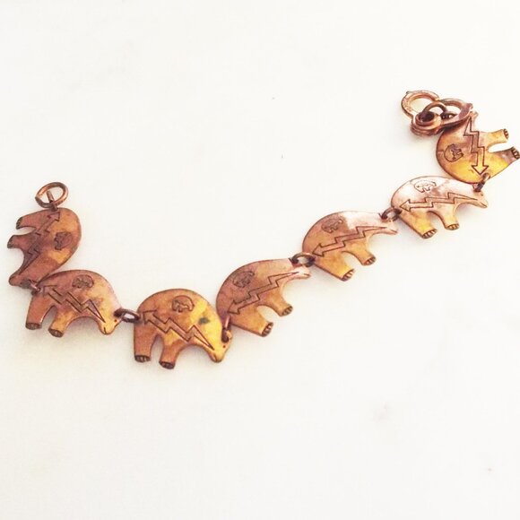50'S HOPI NATIVE AMERICAN COPPER ETCHED SPIRIT BEAR W/ HEARTLINE LINK BRACELET G - Picture 3 of 5
